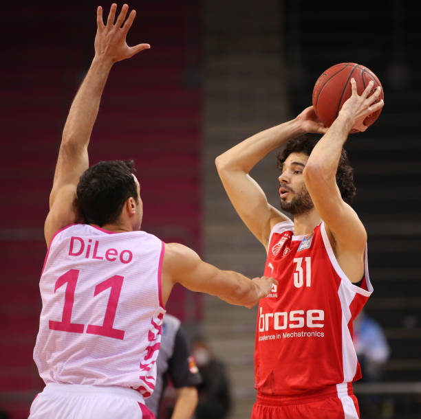 和球迷的广 和球迷的广