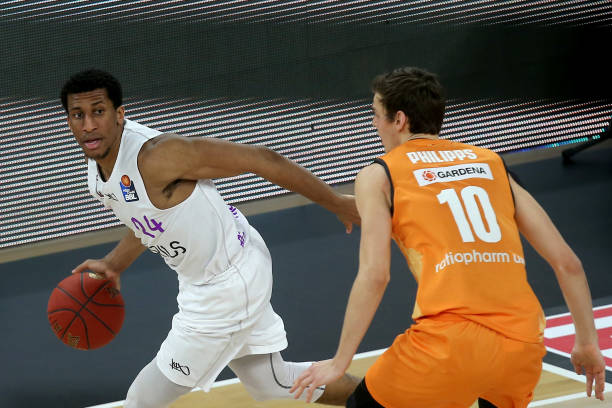 年轻的球员 年轻的球员