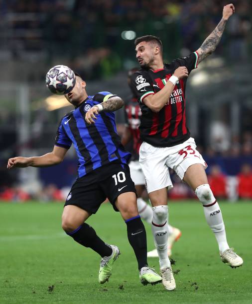 斗中均有充 斗中均有充